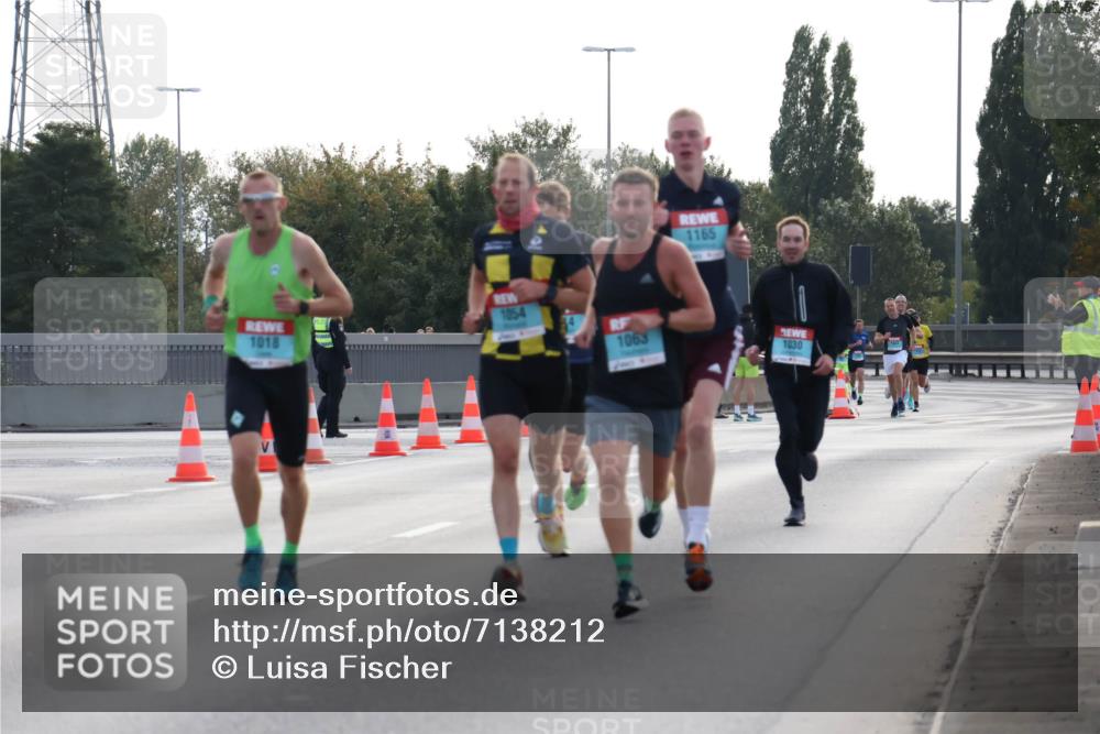 03.10.2024 - Köhlbrandbrückenlauf Luisa Fischer http://msf.ph/oto/7138212 03.10.2024 09:10:06 Position 3 1165, 1054, 1018, 1063, 1030 meine-sportfotos.de
