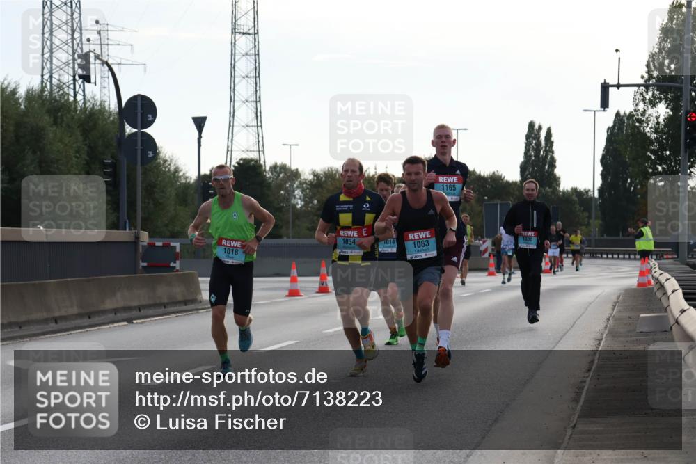 03.10.2024 - Köhlbrandbrückenlauf Luisa Fischer http://msf.ph/oto/7138223 03.10.2024 09:10:08 Position 3 1018, 1054, 1014, 1063, 1165, 1030 meine-sportfotos.de