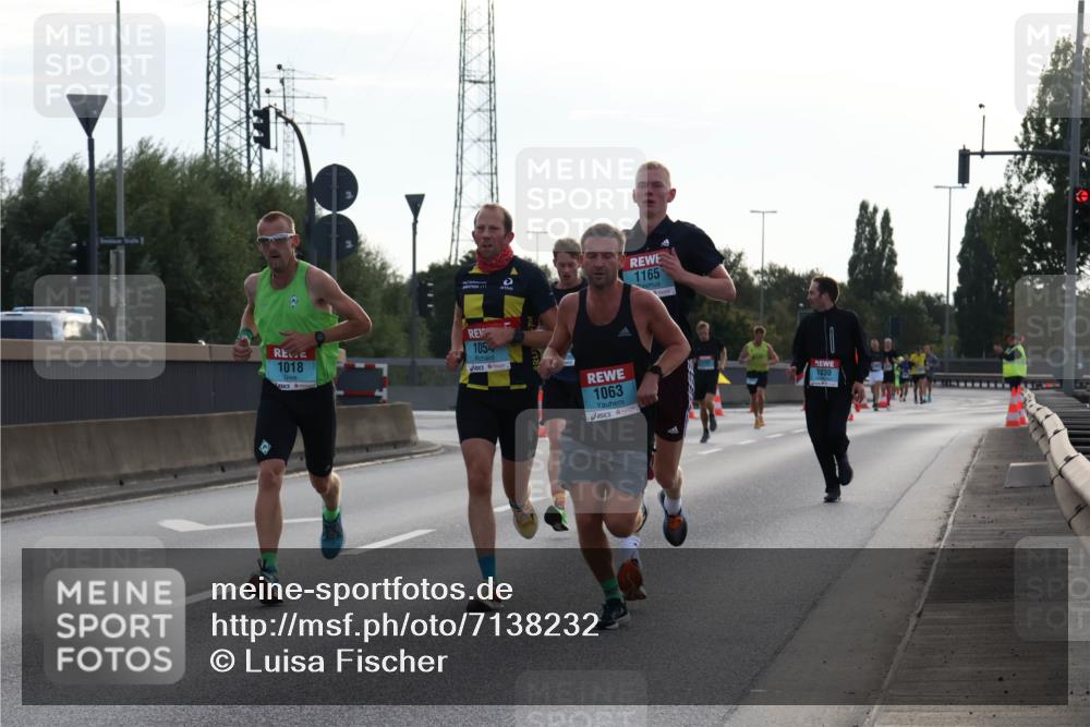 03.10.2024 - Köhlbrandbrückenlauf Luisa Fischer http://msf.ph/oto/7138232 03.10.2024 09:10:09 Position 3 1165, 1018, 1054, 1063, 1030 meine-sportfotos.de