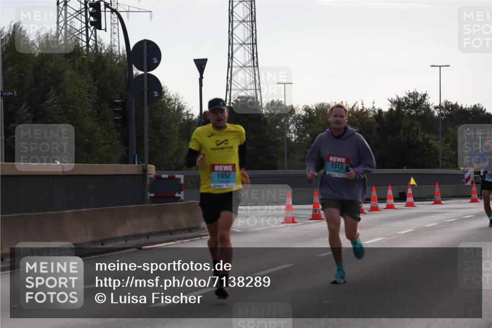 03.10.2024 - Köhlbrandbrückenlauf Luisa Fischer http://msf.ph/oto/7138289 03.10.2024 09:10:30 Position 3 1052, 1313 meine-sportfotos.de