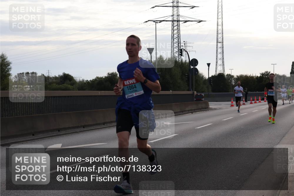 03.10.2024 - Köhlbrandbrückenlauf Luisa Fischer http://msf.ph/oto/7138323 03.10.2024 09:10:44 Position 3 1064, 2673 meine-sportfotos.de