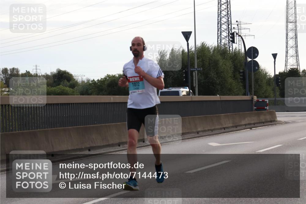 03.10.2024 - Köhlbrandbrückenlauf Luisa Fischer http://msf.ph/oto/7144473 03.10.2024 09:10:51 Position 3 1072 meine-sportfotos.de