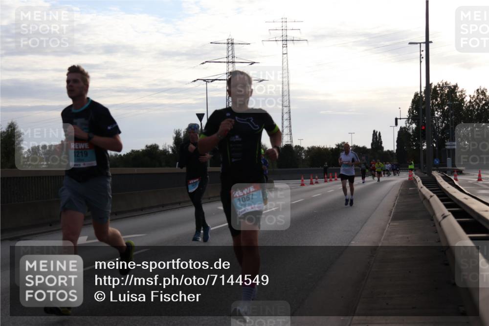 03.10.2024 - Köhlbrandbrückenlauf Luisa Fischer http://msf.ph/oto/7144549 03.10.2024 09:11:09 Position 3 1219, 107, 1057 meine-sportfotos.de