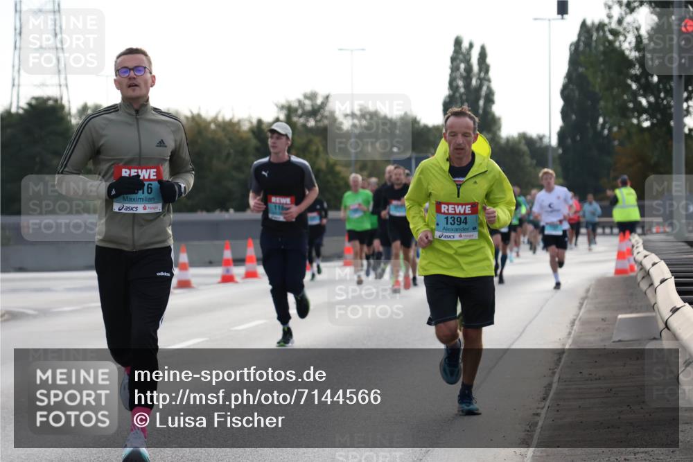 03.10.2024 - Köhlbrandbrückenlauf Luisa Fischer http://msf.ph/oto/7144566 03.10.2024 09:11:19 Position 3 16, 116, 1394 meine-sportfotos.de