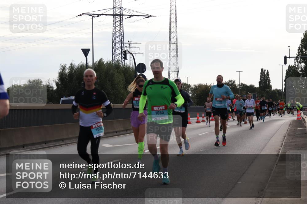 03.10.2024 - Köhlbrandbrückenlauf Luisa Fischer http://msf.ph/oto/7144633 03.10.2024 09:11:41 Position 3 1029, 12, 1065, 198, 1248 meine-sportfotos.de
