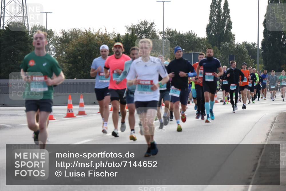 03.10.2024 - Köhlbrandbrückenlauf Luisa Fischer http://msf.ph/oto/7144652 03.10.2024 09:11:44 Position 3 112, 1329, 1085, 1301, 1334, 1109 meine-sportfotos.de