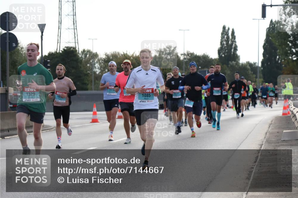 03.10.2024 - Köhlbrandbrückenlauf Luisa Fischer http://msf.ph/oto/7144667 03.10.2024 09:11:45 Position 3 1329, 10, 1176, 1085, 6, 1141, 1301, 1334 meine-sportfotos.de