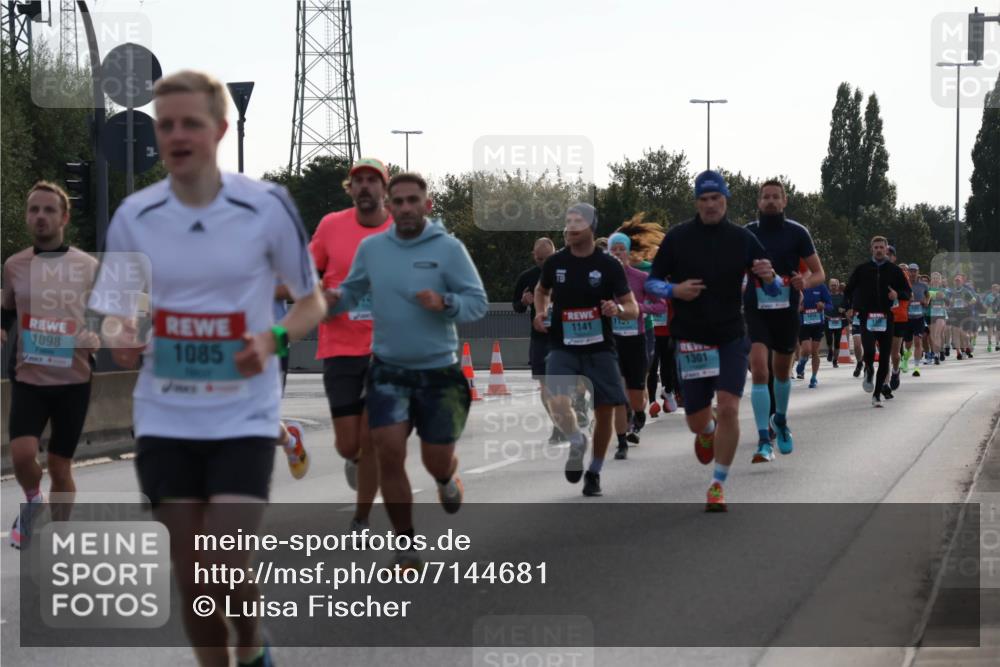 03.10.2024 - Köhlbrandbrückenlauf Luisa Fischer http://msf.ph/oto/7144681 03.10.2024 09:11:48 Position 3 1098, 1085, 1141, 115, 1301 meine-sportfotos.de
