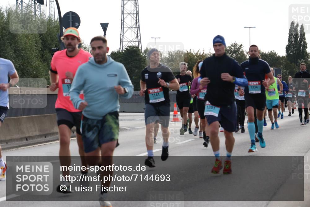 03.10.2024 - Köhlbrandbrückenlauf Luisa Fischer http://msf.ph/oto/7144693 03.10.2024 09:11:49 Position 3 1172, 1141, 11, 1301, 1334, 2659, 1109 meine-sportfotos.de
