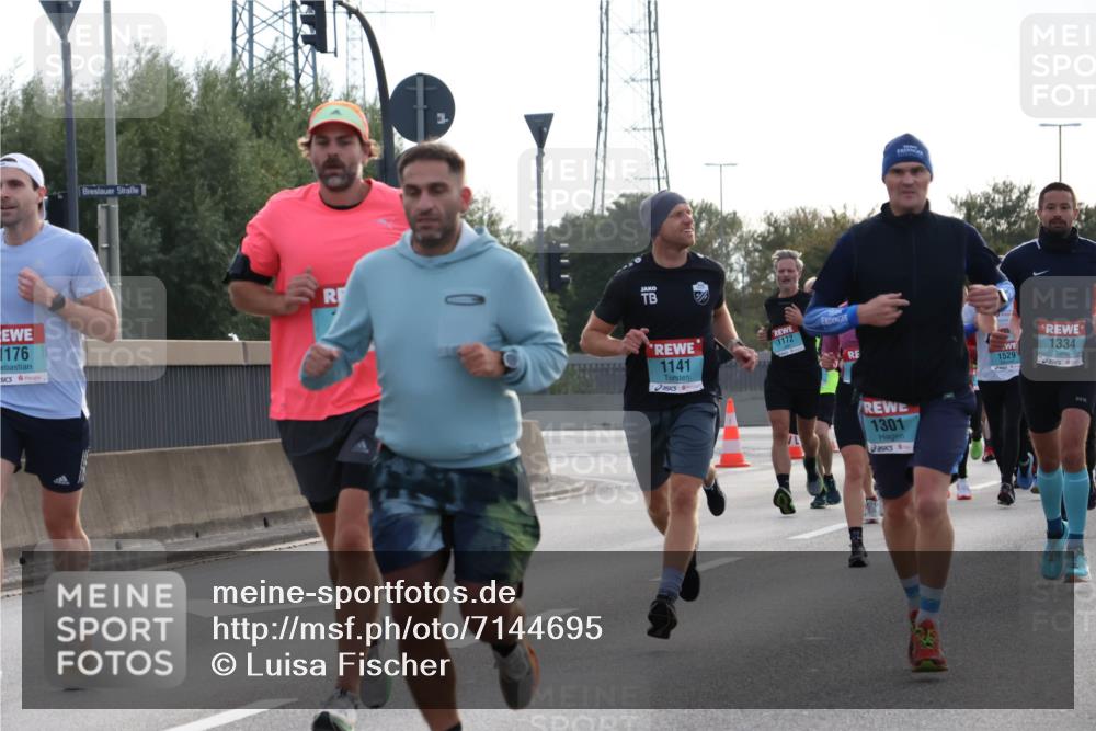 03.10.2024 - Köhlbrandbrückenlauf Luisa Fischer http://msf.ph/oto/7144695 03.10.2024 09:11:50 Position 3 176, 1172, 1141, 1301, 1529, 1334 meine-sportfotos.de