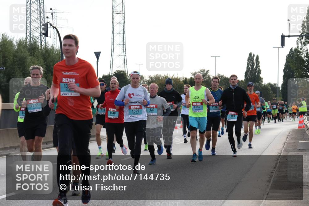 03.10.2024 - Köhlbrandbrückenlauf Luisa Fischer http://msf.ph/oto/7144735 03.10.2024 09:11:55 Position 3 13, 14, 1172, 1245, 1140, 35, 143, 2659, 1170, 1529, 1139, 1109 meine-sportfotos.de