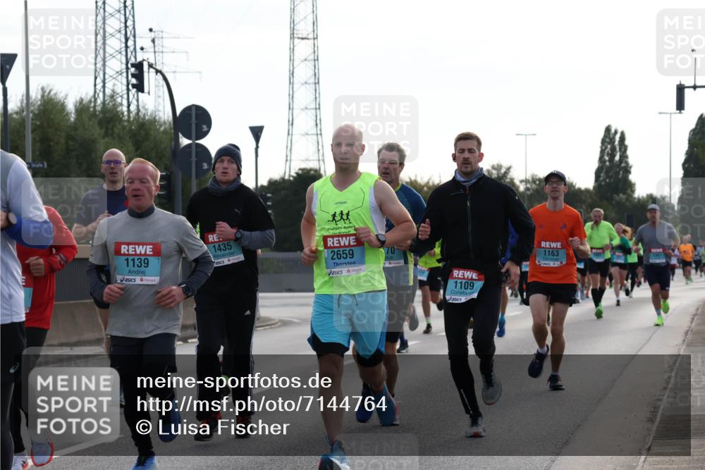03.10.2024 - Köhlbrandbrückenlauf Luisa Fischer http://msf.ph/oto/7144764 03.10.2024 09:11:57 Position 3 1139, 1435, 2659, 70, 1109, 1163, 1307 meine-sportfotos.de