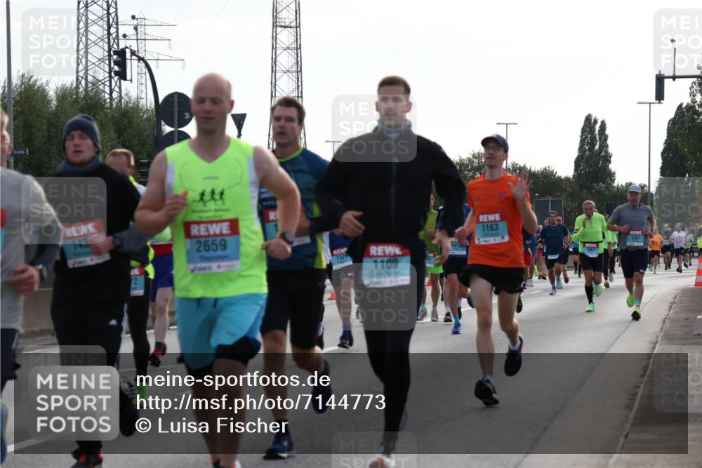 03.10.2024 - Köhlbrandbrückenlauf Luisa Fischer http://msf.ph/oto/7144773 03.10.2024 09:11:58 Position 3 143, 2659, 1121, 1109, 1163, 1413, 1307, 1067 meine-sportfotos.de