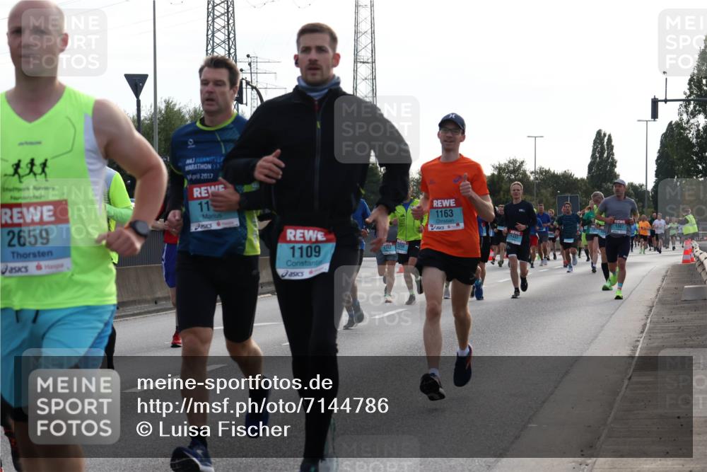 03.10.2024 - Köhlbrandbrückenlauf Luisa Fischer http://msf.ph/oto/7144786 03.10.2024 09:12:00 Position 3 2659, 2017, 11, 1109, 1162, 250, 1163, 1307 meine-sportfotos.de