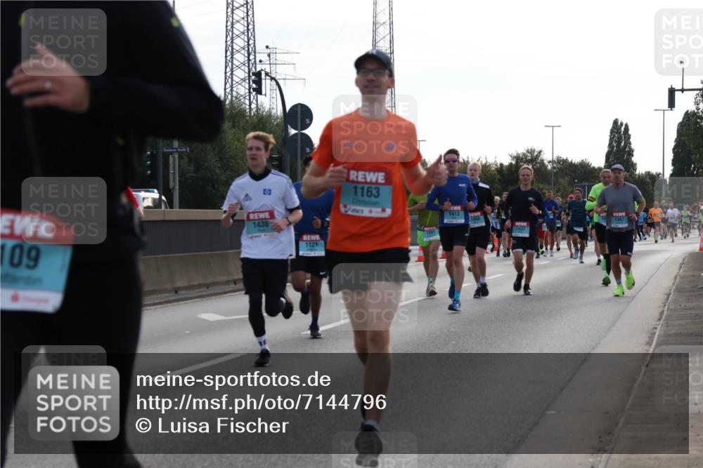 03.10.2024 - Köhlbrandbrückenlauf Luisa Fischer http://msf.ph/oto/7144796 03.10.2024 09:12:01 Position 3 109, 1438, 1121, 1163, 1413, 1068, 1437, 1307 meine-sportfotos.de