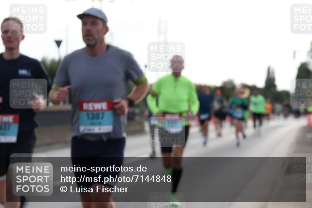 03.10.2024 - Köhlbrandbrückenlauf Luisa Fischer http://msf.ph/oto/7144848 03.10.2024 09:12:07 Position 3 437, 1307 meine-sportfotos.de