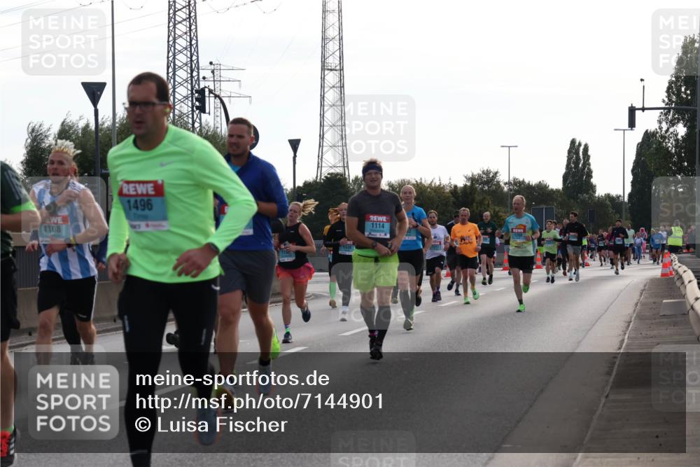 03.10.2024 - Köhlbrandbrückenlauf Luisa Fischer http://msf.ph/oto/7144901 03.10.2024 09:12:15 Position 3 1108, 1496, 1538, 115, 1114, 1268 meine-sportfotos.de