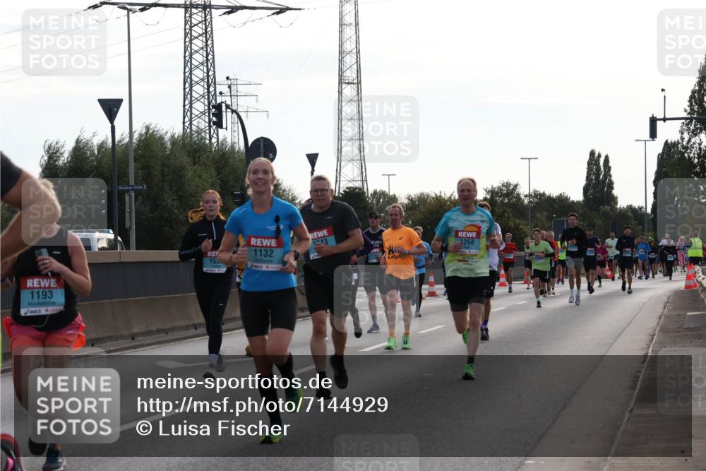 03.10.2024 - Köhlbrandbrückenlauf Luisa Fischer http://msf.ph/oto/7144929 03.10.2024 09:12:18 Position 3 1243, 153, 1132, 1193, 268 meine-sportfotos.de