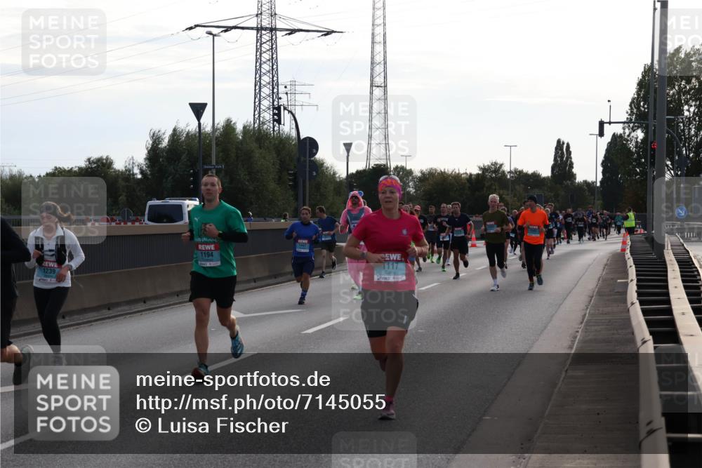 03.10.2024 - Köhlbrandbrückenlauf Luisa Fischer http://msf.ph/oto/7145055 03.10.2024 09:12:47 Position 3 1194, 1239, 1447, 1117, 1 meine-sportfotos.de
