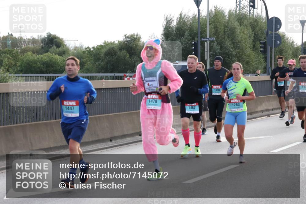 03.10.2024 - Köhlbrandbrückenlauf Luisa Fischer http://msf.ph/oto/7145072 03.10.2024 09:12:51 Position 3 1350, 1447, 1478, 1487, 1263, 1102, 117 meine-sportfotos.de