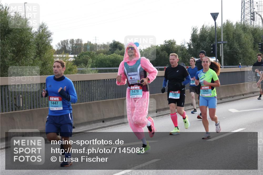 03.10.2024 - Köhlbrandbrückenlauf Luisa Fischer http://msf.ph/oto/7145083 03.10.2024 09:12:52 Position 3 1447, 1478, 1487, 1354, 1263 meine-sportfotos.de