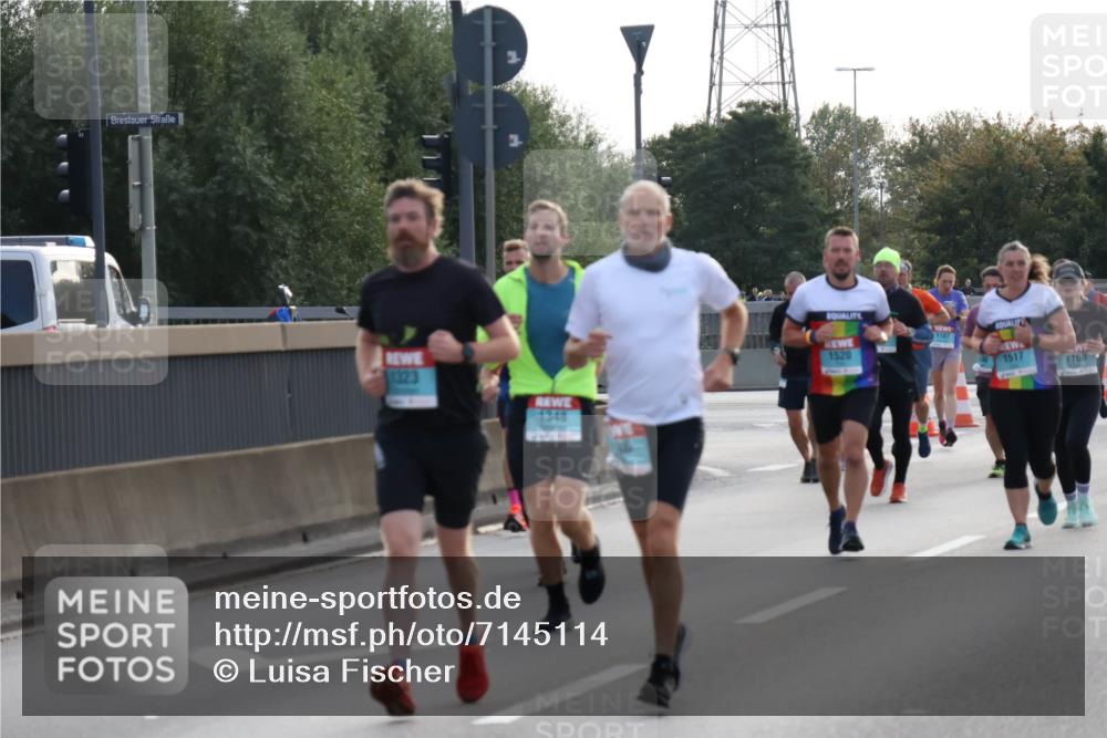 03.10.2024 - Köhlbrandbrückenlauf Luisa Fischer http://msf.ph/oto/7145114 03.10.2024 09:13:02 Position 3 1323, 1348, 1520, 1107, 1517, 1169 meine-sportfotos.de