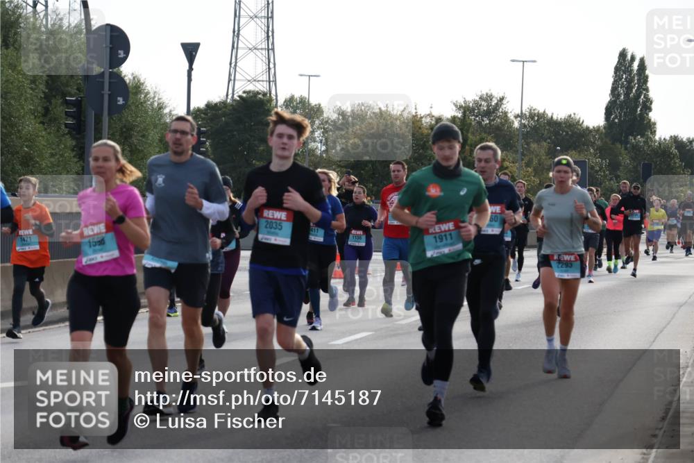 03.10.2024 - Köhlbrandbrückenlauf Luisa Fischer http://msf.ph/oto/7145187 03.10.2024 09:13:38 Position 3 1471, 1598, 2035, 411, 1136, 611, 60, 1911, 2293 meine-sportfotos.de