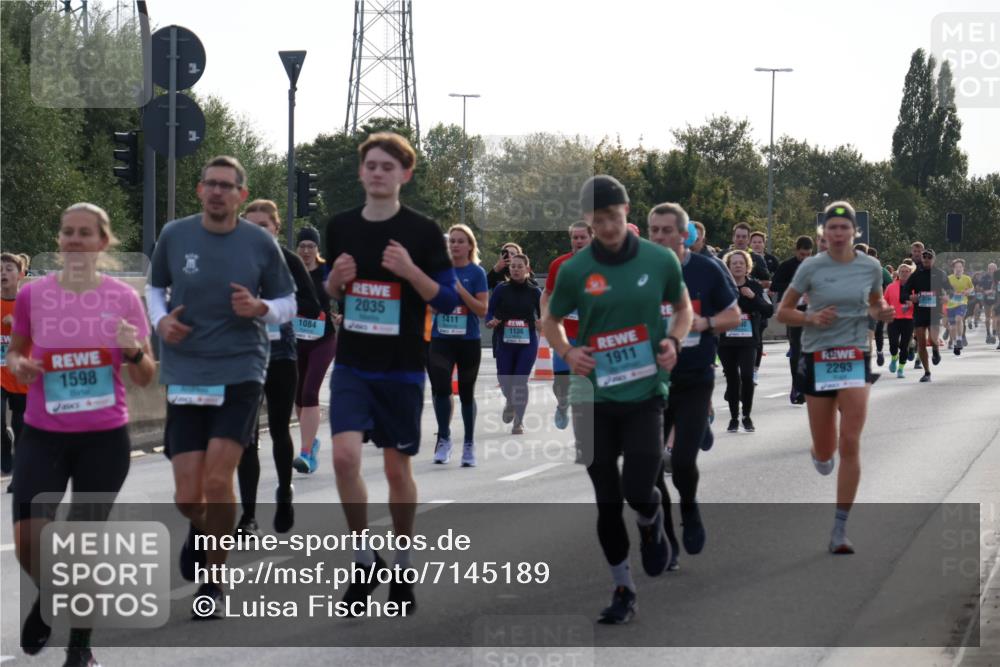 03.10.2024 - Köhlbrandbrückenlauf Luisa Fischer http://msf.ph/oto/7145189 03.10.2024 09:13:39 Position 3 47, 1598, 1084, 2035, 1411, 1136, 1911, 2293 meine-sportfotos.de