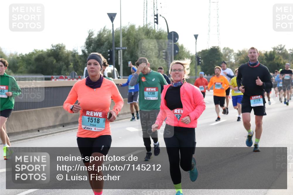 03.10.2024 - Köhlbrandbrückenlauf Luisa Fischer http://msf.ph/oto/7145212 03.10.2024 09:13:56 Position 3 563, 1518, 1238, 2728, 12 meine-sportfotos.de