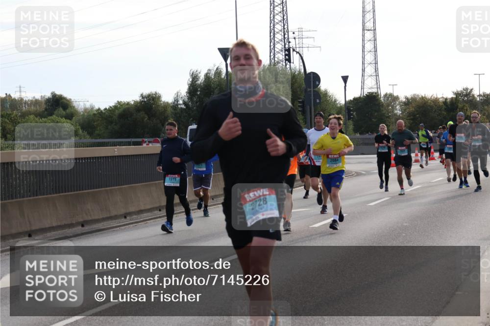 03.10.2024 - Köhlbrandbrückenlauf Luisa Fischer http://msf.ph/oto/7145226 03.10.2024 09:13:59 Position 3 1519, 2728, 2084, 1304, 1580 meine-sportfotos.de