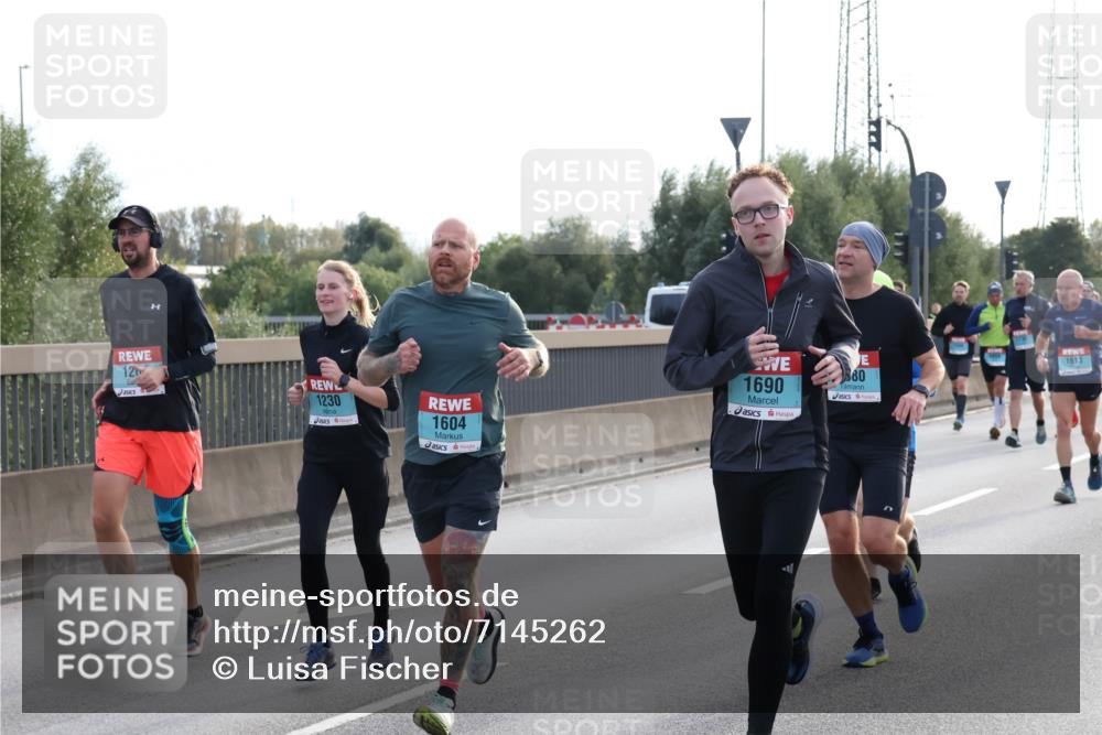 03.10.2024 - Köhlbrandbrückenlauf Luisa Fischer http://msf.ph/oto/7145262 03.10.2024 09:14:06 Position 3 12, 1230, 1604, 1690, 80, 1613 meine-sportfotos.de
