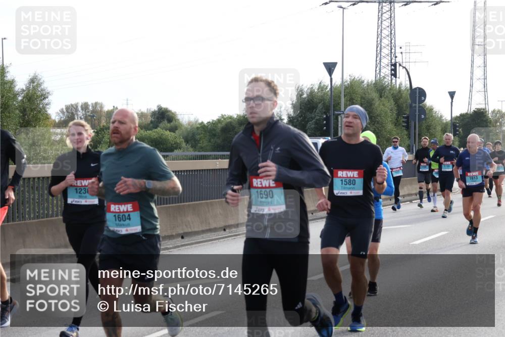03.10.2024 - Köhlbrandbrückenlauf Luisa Fischer http://msf.ph/oto/7145265 03.10.2024 09:14:06 Position 3 123, 1604, 1690, 1580, 1522, 1730, 1613 meine-sportfotos.de