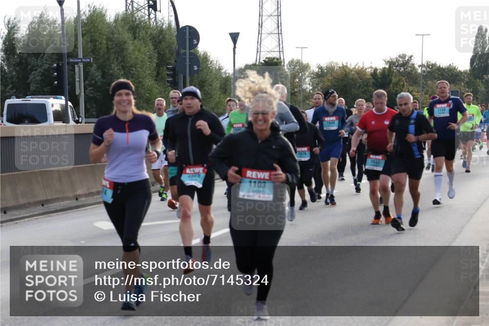 03.10.2024 - Köhlbrandbrückenlauf Luisa Fischer http://msf.ph/oto/7145324 03.10.2024 09:14:26 Position 3 1585, 1728, 1103, 1676, 1649, 1697, 1144 meine-sportfotos.de