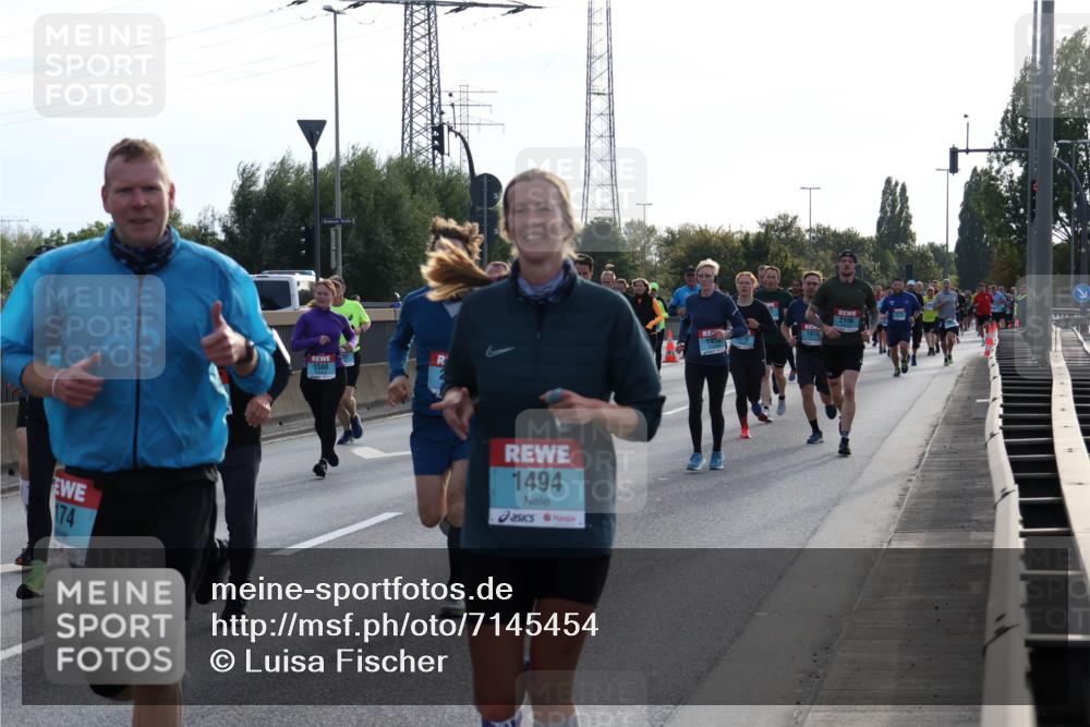 03.10.2024 - Köhlbrandbrückenlauf Luisa Fischer http://msf.ph/oto/7145454 03.10.2024 09:14:44 Position 3 174, 1560, 1494, 2196, 1976 meine-sportfotos.de