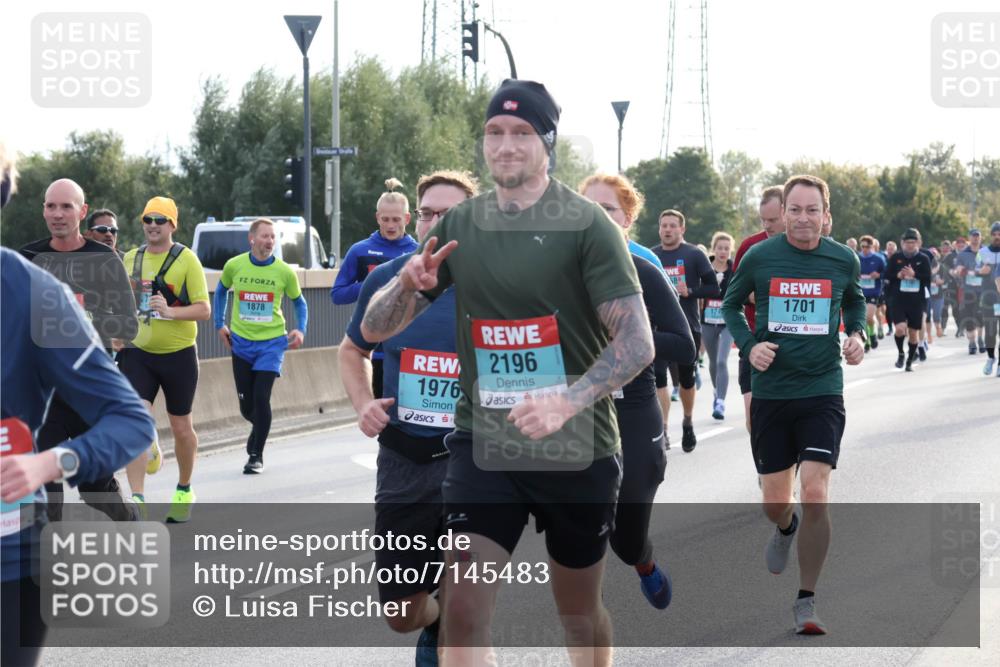 03.10.2024 - Köhlbrandbrückenlauf Luisa Fischer http://msf.ph/oto/7145483 03.10.2024 09:14:48 Position 3 1878, 1976, 2196, 1701 meine-sportfotos.de