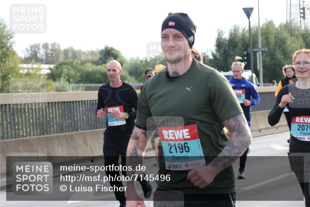 03.10.2024 - Köhlbrandbrückenlauf Luisa Fischer http://msf.ph/oto/7145496 03.10.2024 09:14:49 Position 3 12, 2196, 08, 2075 meine-sportfotos.de