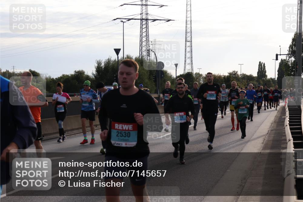 03.10.2024 - Köhlbrandbrückenlauf Luisa Fischer http://msf.ph/oto/7145657 03.10.2024 09:15:29 Position 3 1444, 2530, 3728, 1620, 2483 meine-sportfotos.de