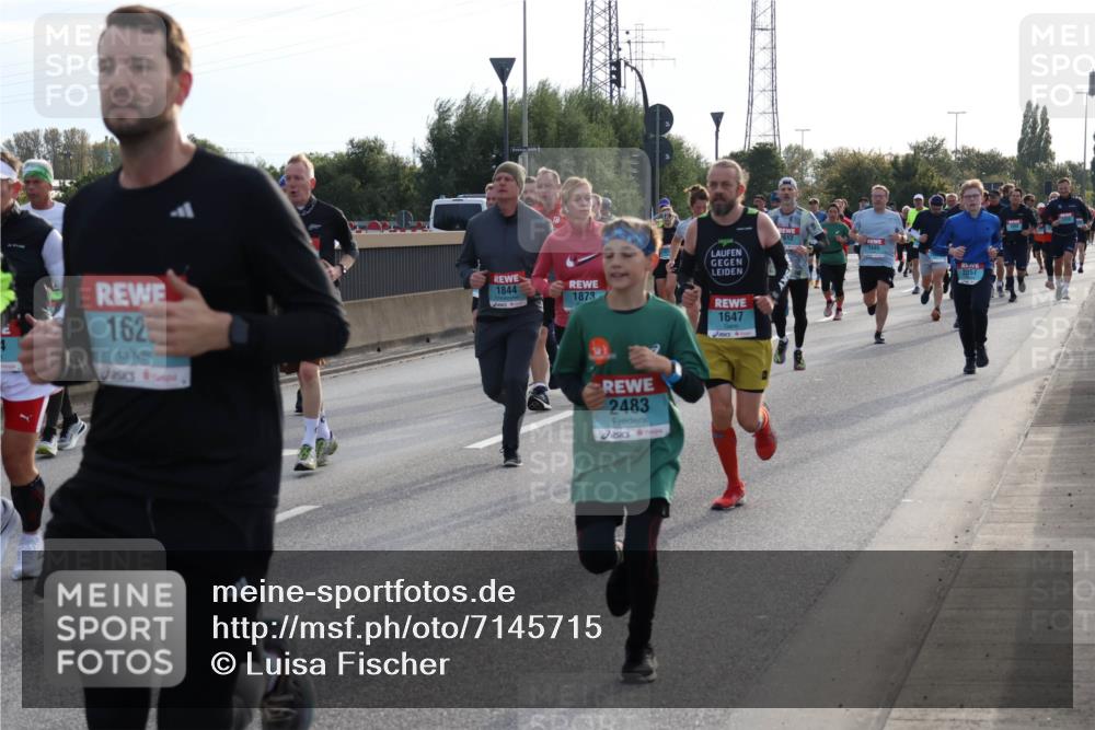 03.10.2024 - Köhlbrandbrückenlauf Luisa Fischer http://msf.ph/oto/7145715 03.10.2024 09:15:33 Position 3 4, 162, 1844, 1873, 1647, 2483, 2057 meine-sportfotos.de
