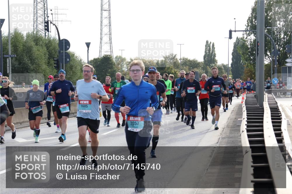 03.10.2024 - Köhlbrandbrückenlauf Luisa Fischer http://msf.ph/oto/7145740 03.10.2024 09:15:36 Position 3 1708, 1813, 1926, 1685, 2057, 2058, 2059, 2092 meine-sportfotos.de