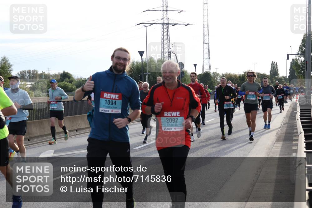 03.10.2024 - Köhlbrandbrückenlauf Luisa Fischer http://msf.ph/oto/7145836 03.10.2024 09:15:45 Position 3 1376, 1094, 2092, 1840, 1936, 1948 meine-sportfotos.de