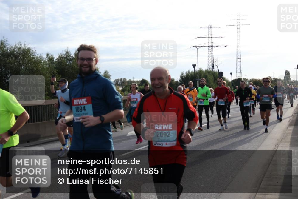 03.10.2024 - Köhlbrandbrückenlauf Luisa Fischer http://msf.ph/oto/7145851 03.10.2024 09:15:46 Position 3 1094, 42, 1936, 2069, 1289, 1840, 2092 meine-sportfotos.de
