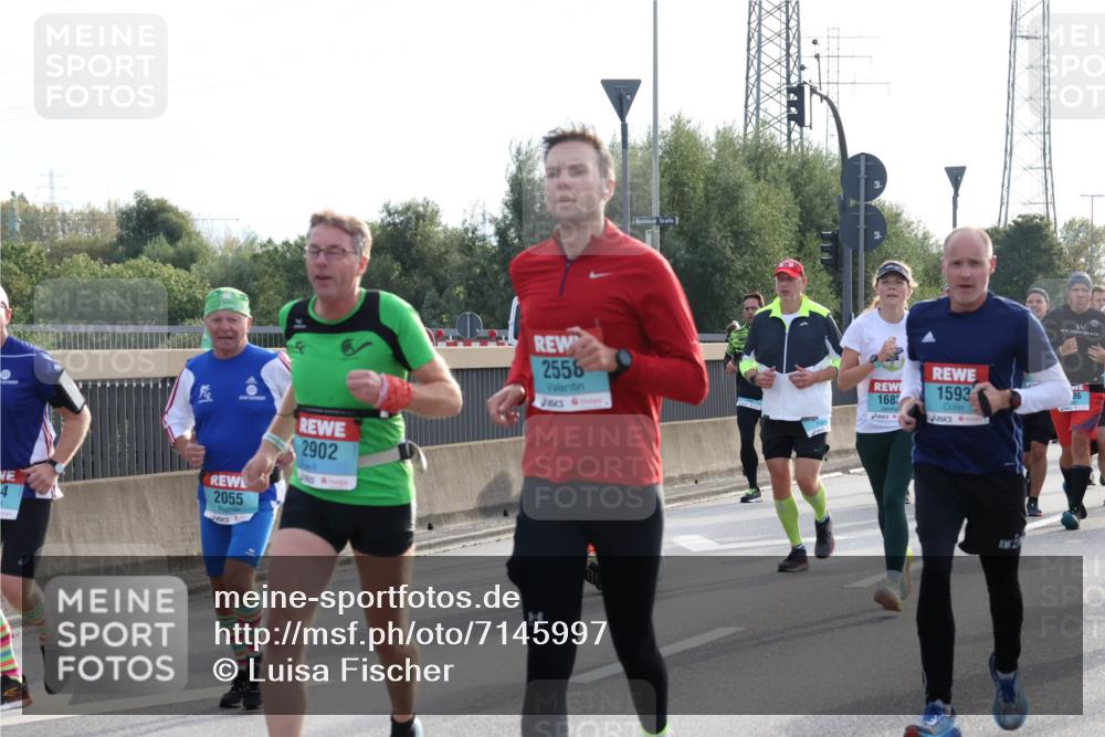 03.10.2024 - Köhlbrandbrückenlauf Luisa Fischer http://msf.ph/oto/7145997 03.10.2024 09:16:21 Position 3 4, 2055, 2902, 2558, 1683, 1593, 86 meine-sportfotos.de