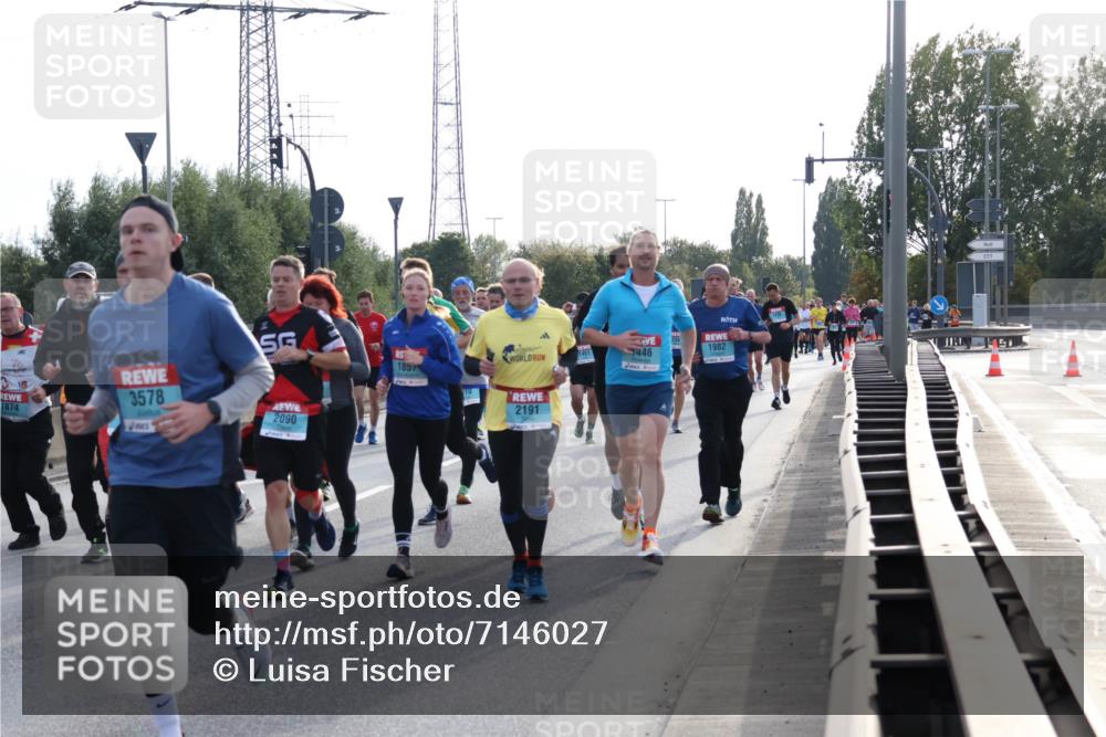 03.10.2024 - Köhlbrandbrückenlauf Luisa Fischer http://msf.ph/oto/7146027 03.10.2024 09:16:26 Position 3 315, 1874, 3578, 2090, 1857, 1982, 1451, 446, 10, 2191 meine-sportfotos.de