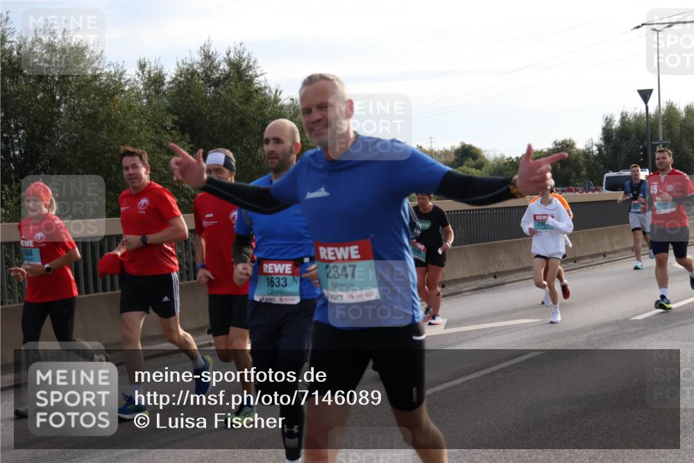 03.10.2024 - Köhlbrandbrückenlauf Luisa Fischer http://msf.ph/oto/7146089 03.10.2024 09:16:34 Position 3 1368, 1633, 2347, 296, 15, 1050 meine-sportfotos.de