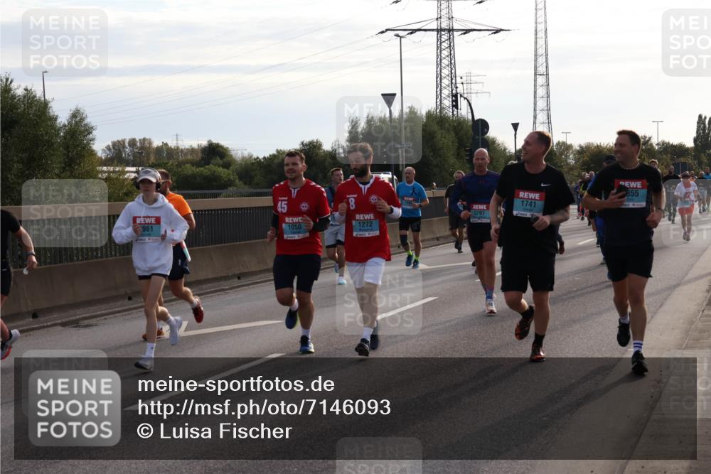 03.10.2024 - Köhlbrandbrückenlauf Luisa Fischer http://msf.ph/oto/7146093 03.10.2024 09:16:36 Position 3 855, 1741, 1297, 1272, 1050, 961 meine-sportfotos.de