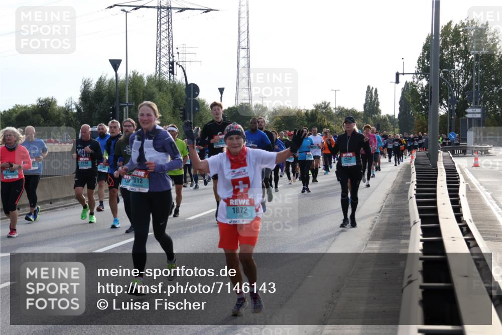 03.10.2024 - Köhlbrandbrückenlauf Luisa Fischer http://msf.ph/oto/7146143 03.10.2024 09:16:44 Position 3 216, 2238, 2788, 136, 812, 767, 1872, 2502 meine-sportfotos.de