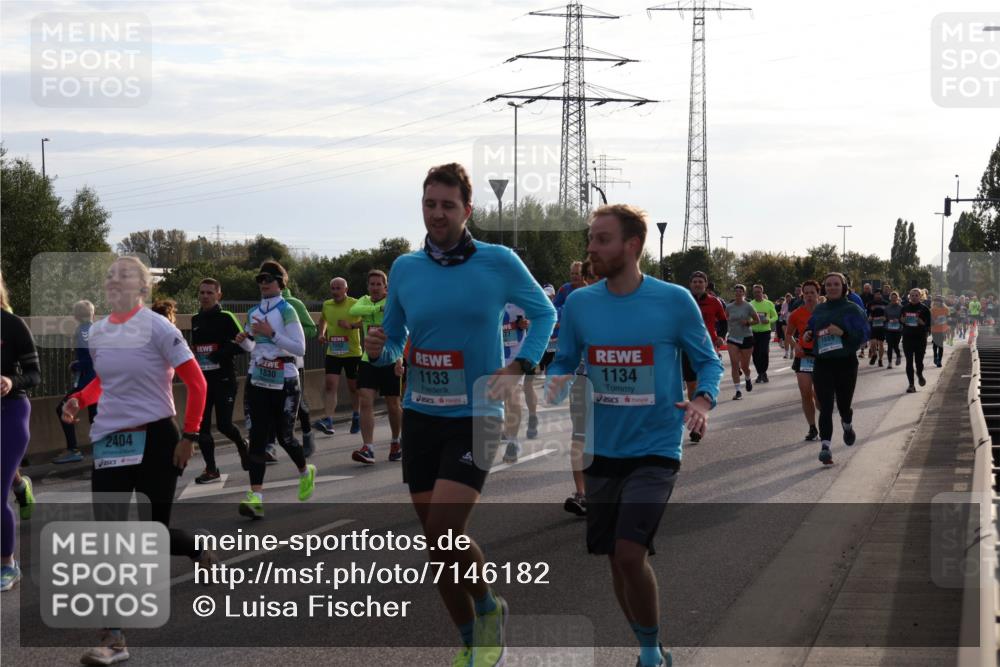 03.10.2024 - Köhlbrandbrückenlauf Luisa Fischer http://msf.ph/oto/7146182 03.10.2024 09:16:56 Position 3 2404, 174, 1830, 1552, 1133, 1134 meine-sportfotos.de