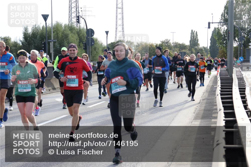03.10.2024 - Köhlbrandbrückenlauf Luisa Fischer http://msf.ph/oto/7146195 03.10.2024 09:16:59 Position 3 888, 2110, 169, 2080, 186, 1657, 145 meine-sportfotos.de