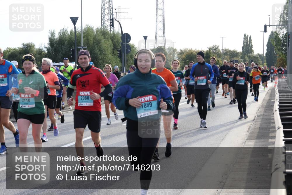 03.10.2024 - Köhlbrandbrückenlauf Luisa Fischer http://msf.ph/oto/7146203 03.10.2024 09:16:59 Position 3 88, 12, 2110, 2080, 1869, 1453, 1657, 1621 meine-sportfotos.de