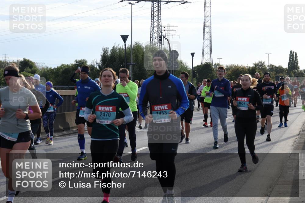 03.10.2024 - Köhlbrandbrückenlauf Luisa Fischer http://msf.ph/oto/7146243 03.10.2024 09:17:03 Position 3 2470, 1453, 16, 2005, 1657, 1621 meine-sportfotos.de